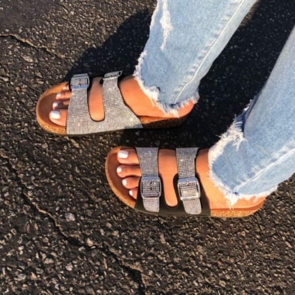 Comfy Double Buckle Embellished Sandals in Black - Picture 6 of 8
